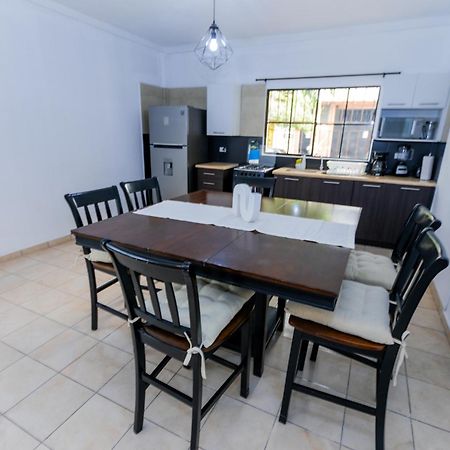 Friendly House Hotel Santa Tecla Buitenkant foto