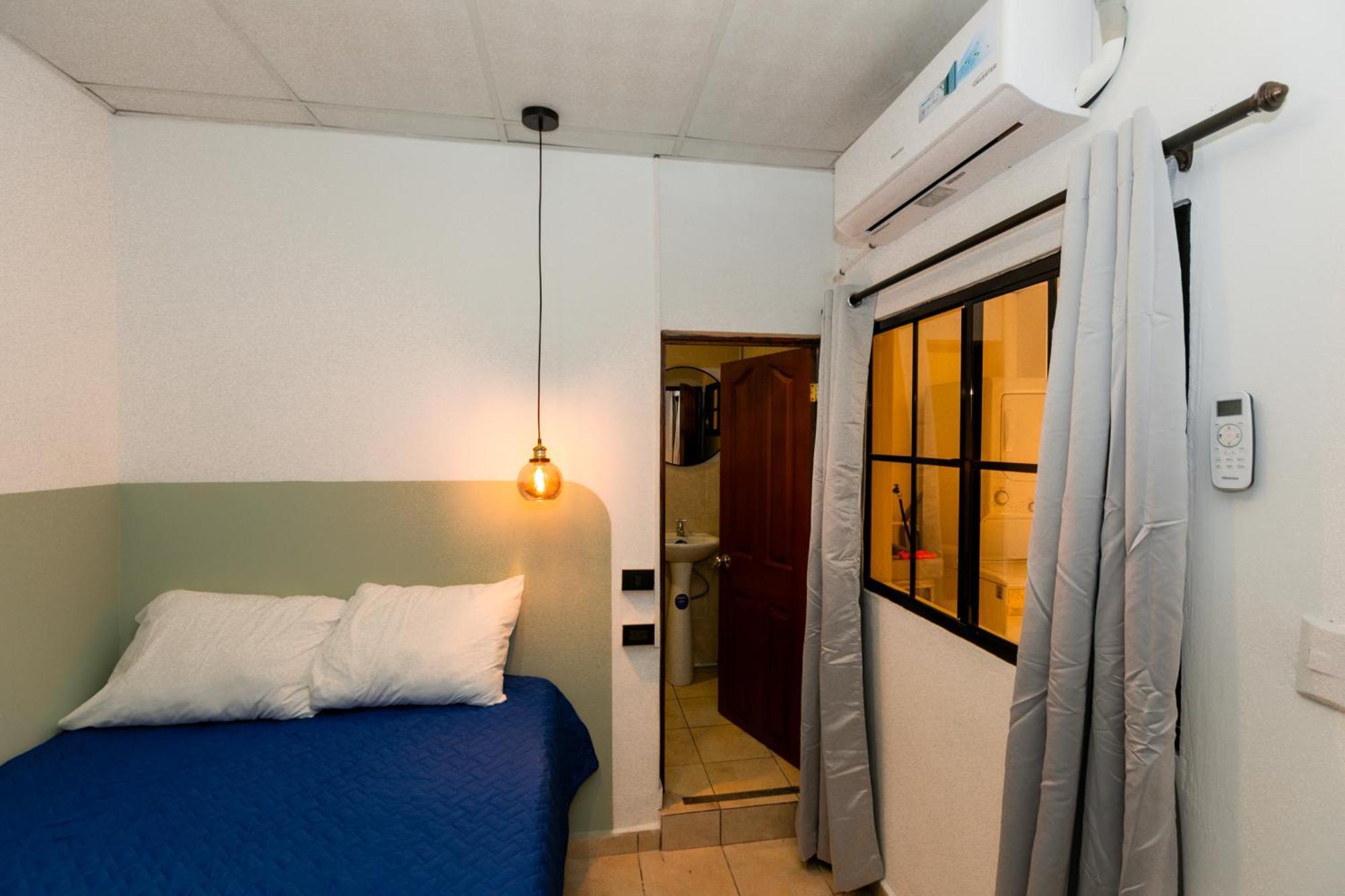 Friendly House Hotel Santa Tecla Buitenkant foto