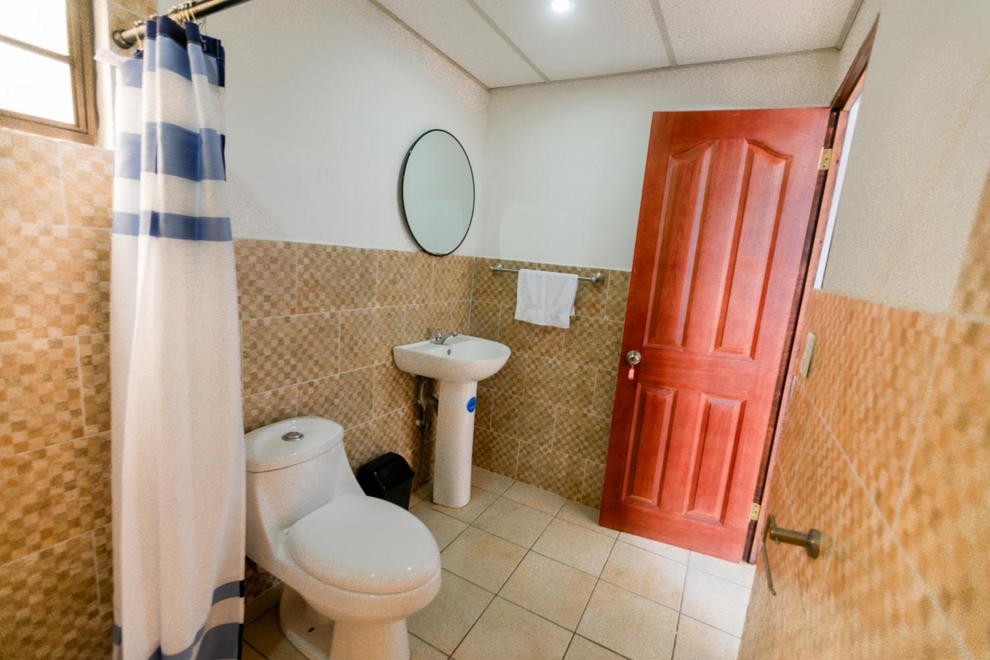 Friendly House Hotel Santa Tecla Buitenkant foto